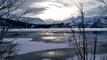 Vinterdag ved Straumvatnet i Sørfold