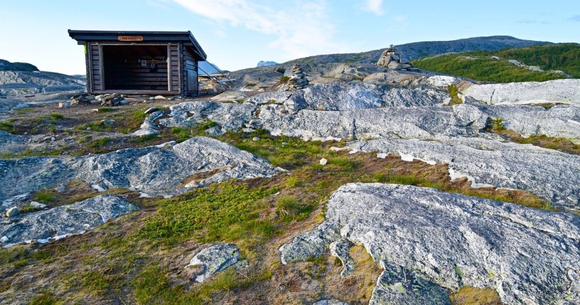 Sjurnakken og Vågnakken