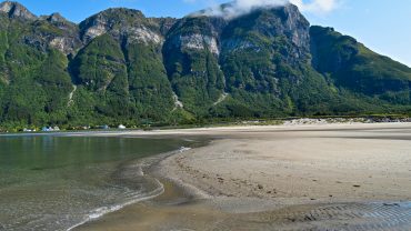 Storvika strand i Gildeskål